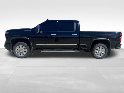 Another view of 2025 Chevrolet Silverado 2500 HD High Country for sale in Newton, IA at Gregg Young Chevrolet Newton