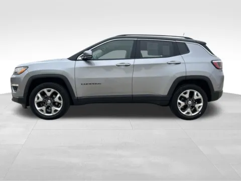 Another view of 2018 Jeep Compass Limited for sale in Newton, IA at Gregg Young Chevrolet Newton