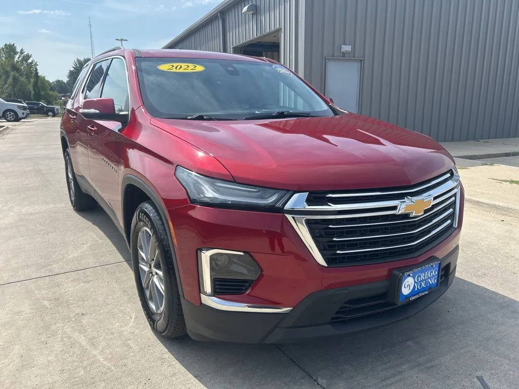 2022 Chevrolet Traverse LT for sale in Newton, IA