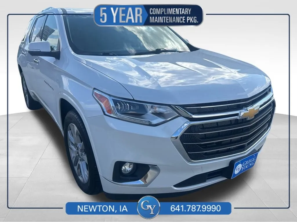 White 2021 Chevrolet Traverse Premier for sale in Newton, IA