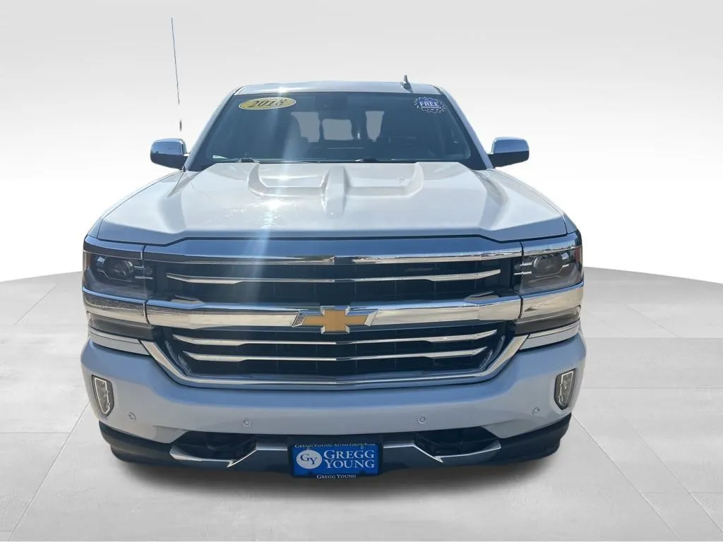 2018 Chevrolet Silverado 1500 High Country photo 4