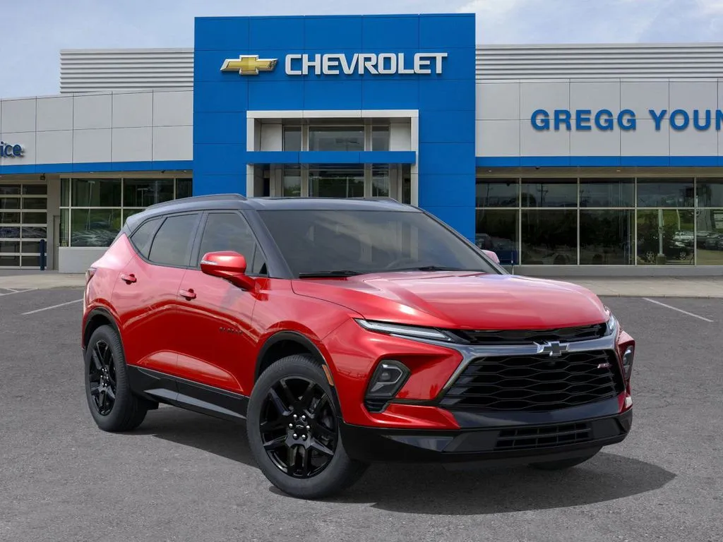2025 Chevrolet Blazer RS photo 2