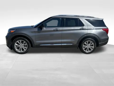 Another view of 2023 Ford Explorer Limited for sale in Newton, IA at Gregg Young Chevrolet Newton