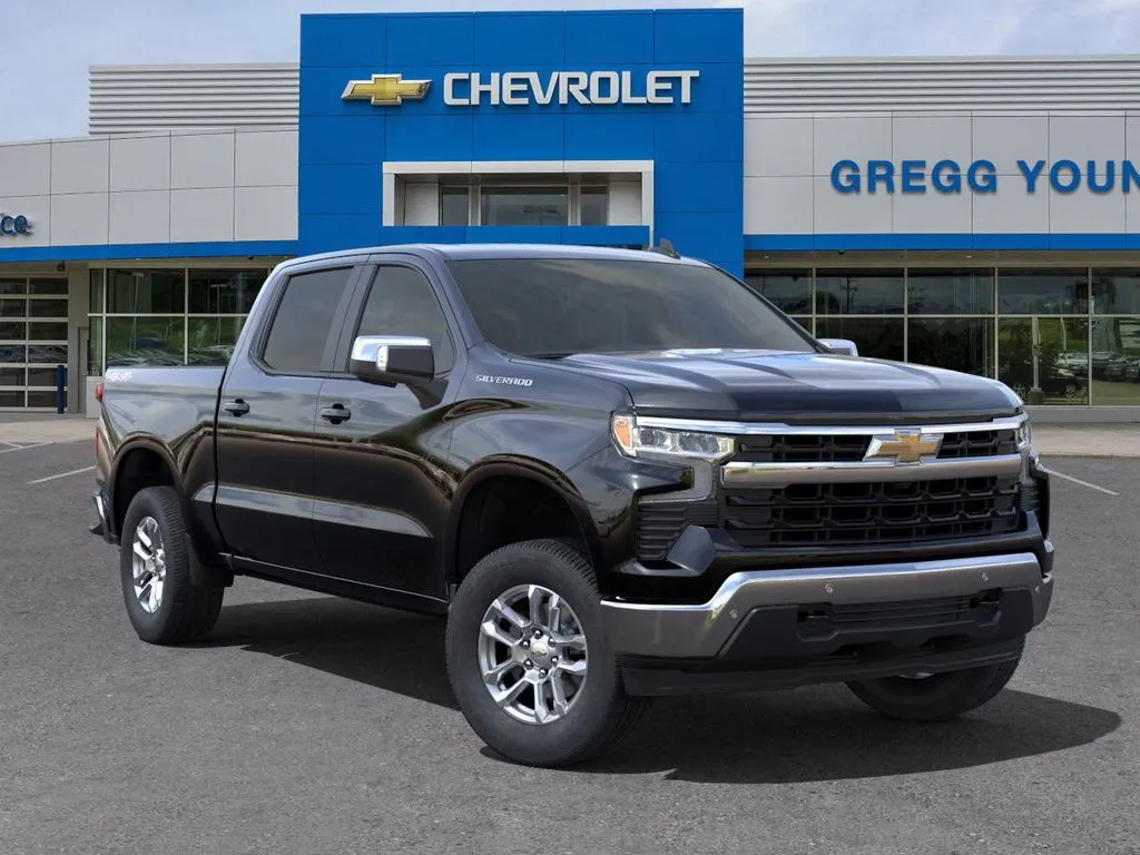 2025 Chevrolet Silverado 1500 LT photo 2