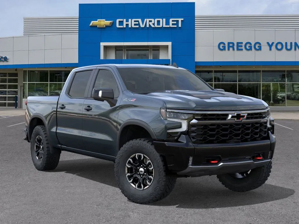 2026 Chevrolet Silverado 1500 ZR2 photo 3
