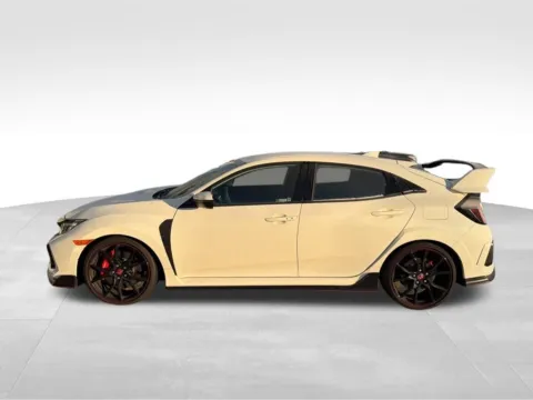 More photos of 2021 Honda Civic Type R Touring at Gregg Young Chevrolet Newton, IA