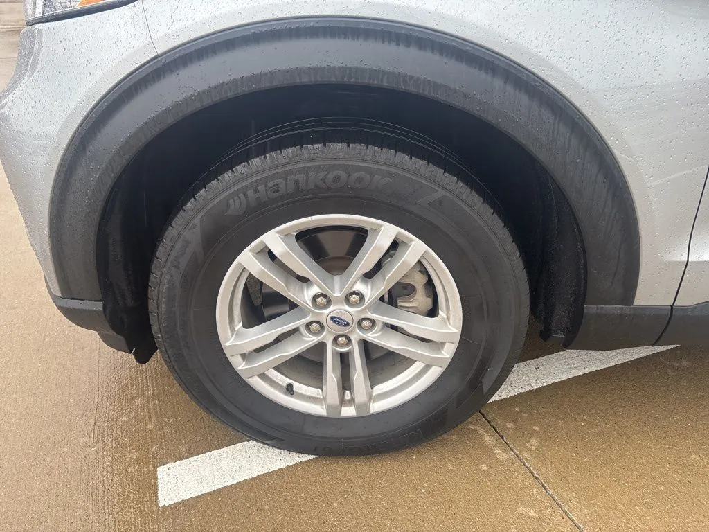 2022 Ford Explorer XLT photo 4