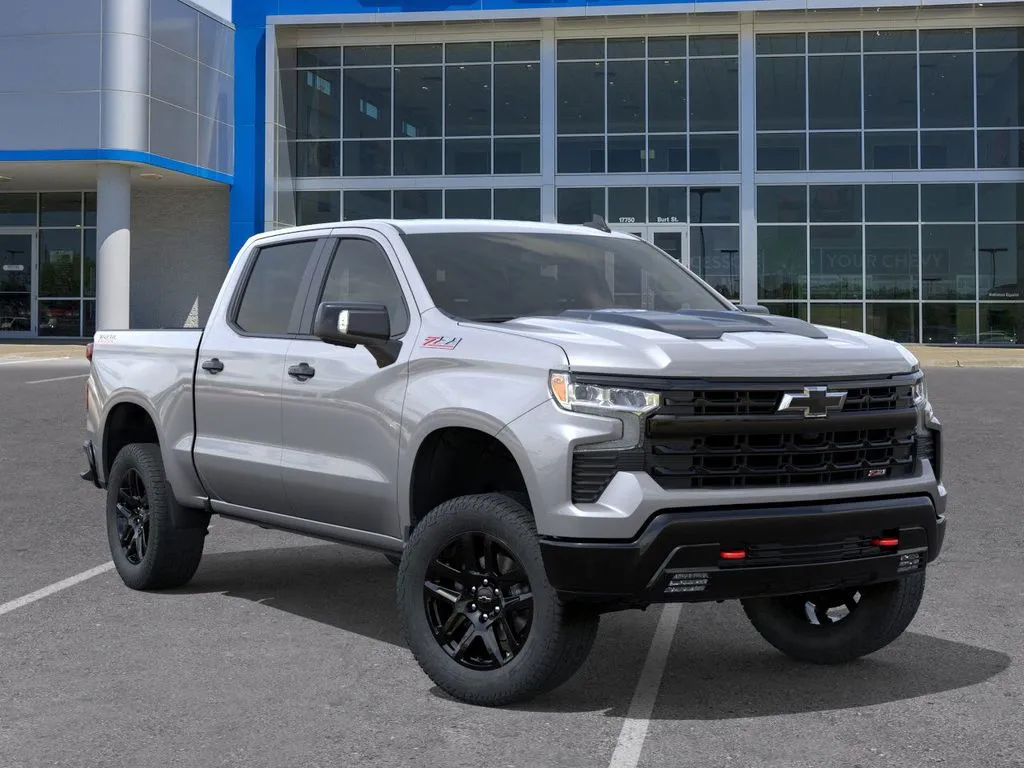 2026 Chevrolet Silverado 1500 LT Trail Boss photo 2