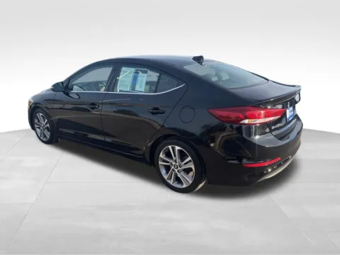 More photos of 2018 Hyundai Elantra Limited at Gregg Young Chevrolet of Norwalk, IA