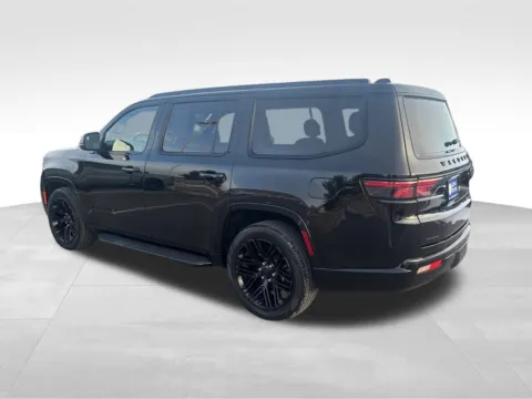 More photos of 2023 Jeep Wagoneer Series II at Gregg Young Chevrolet of Norwalk, IA