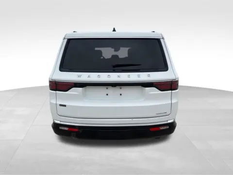 More photos of 2024 Jeep Wagoneer L Series III at Gregg Young Chevrolet of Norwalk, IA