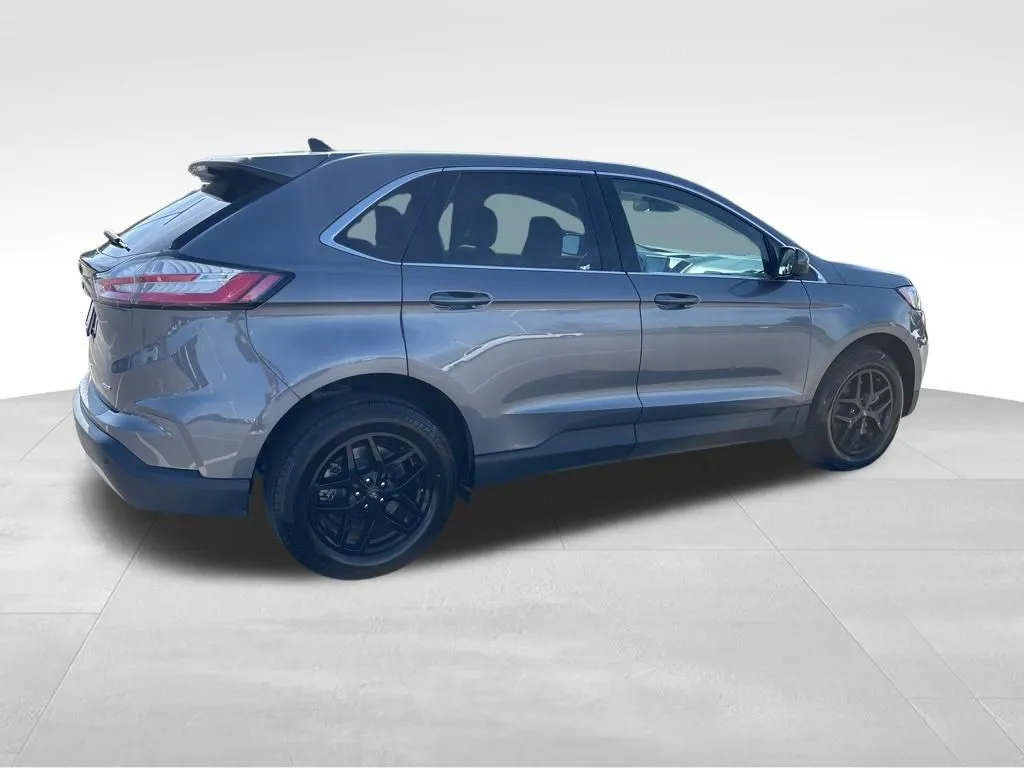 2024 Ford Edge SEL - Photo 7