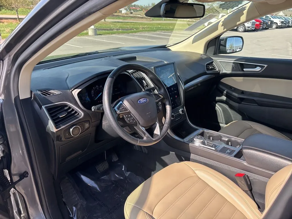 2024 Ford Edge SEL - Photo 16