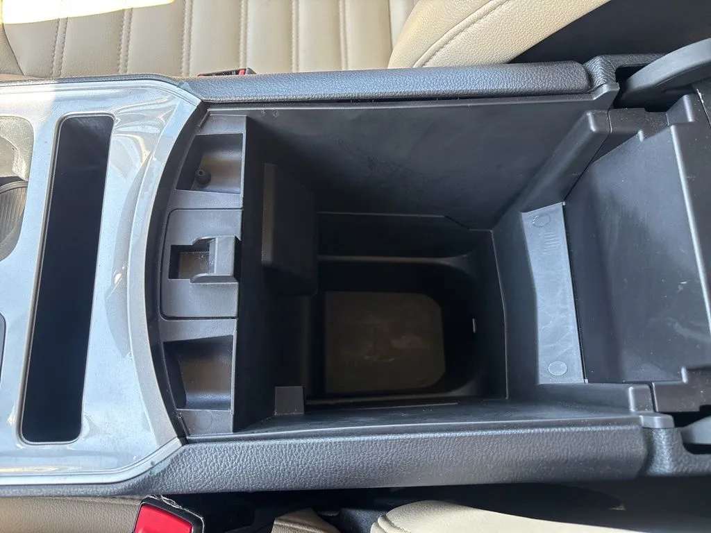2024 Ford Edge SEL - Photo 31