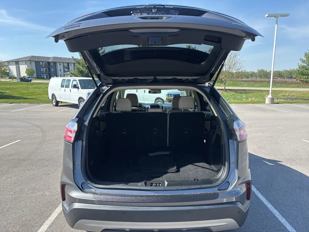 2024 Ford Edge SEL - Photo 12