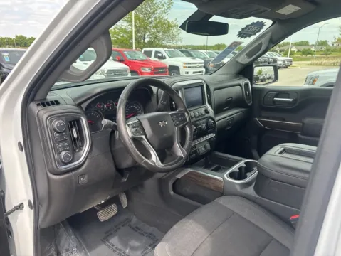 More photos of 2021 Chevrolet Silverado 1500 RST at Gregg Young Chevrolet of Norwalk, IA