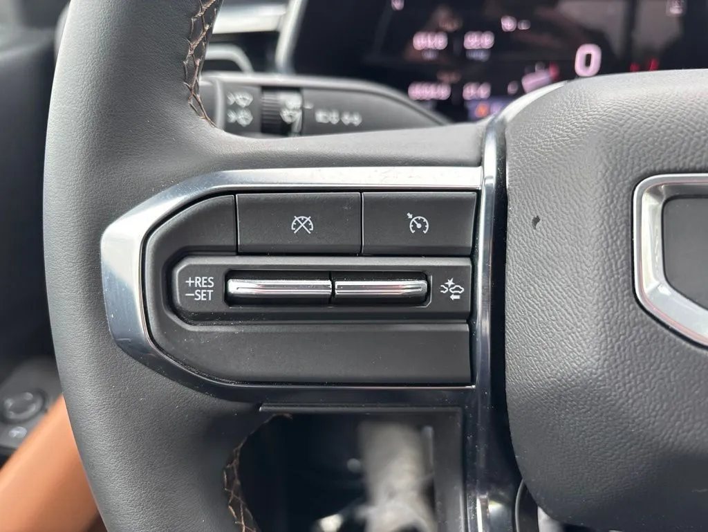 2024 GMC Canyon AT4 - Photo 18