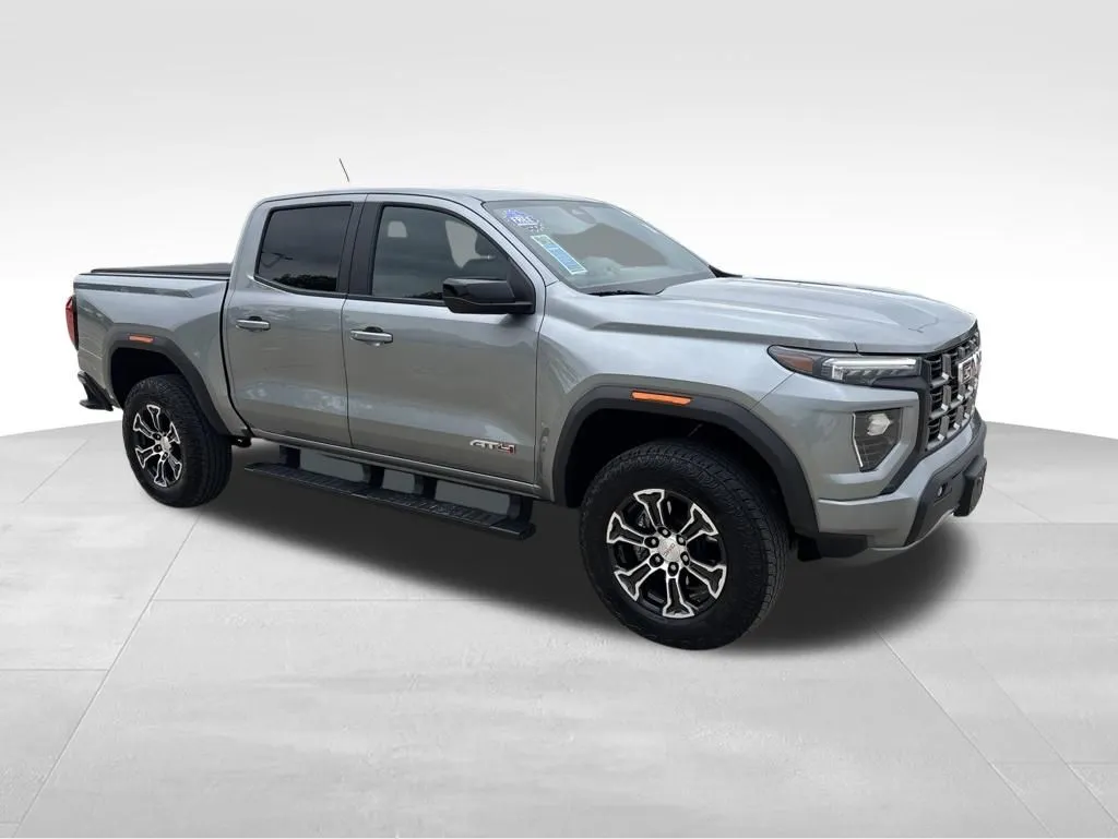 2024 GMC Canyon AT4 - Photo 9