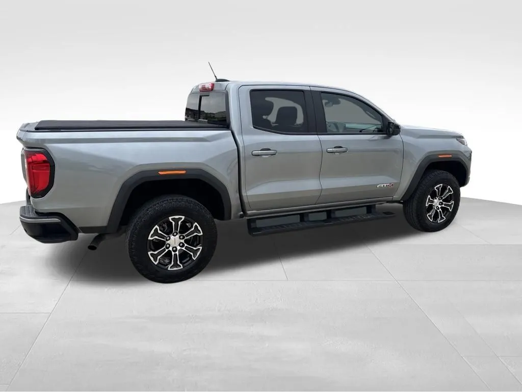 2024 GMC Canyon AT4 - Photo 7
