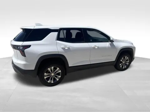 More photos of 2026 Chevrolet Equinox LT at Gregg Young Chevrolet of Norwalk, IA