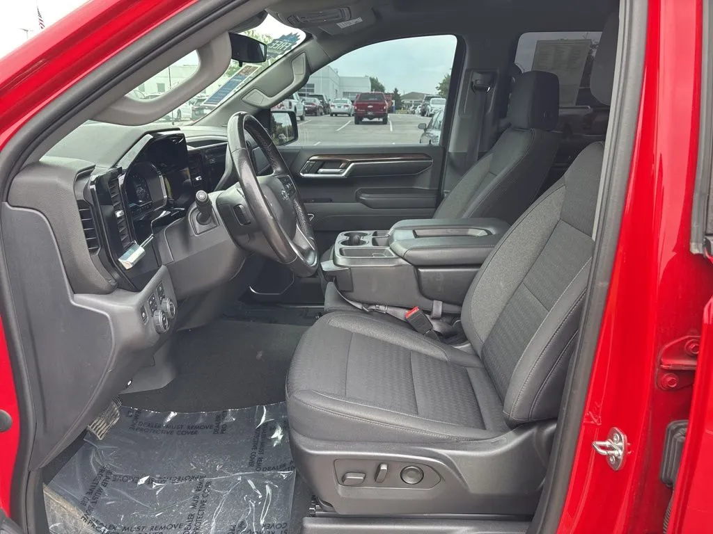 2022 Chevrolet Silverado 1500 RST - Photo 14