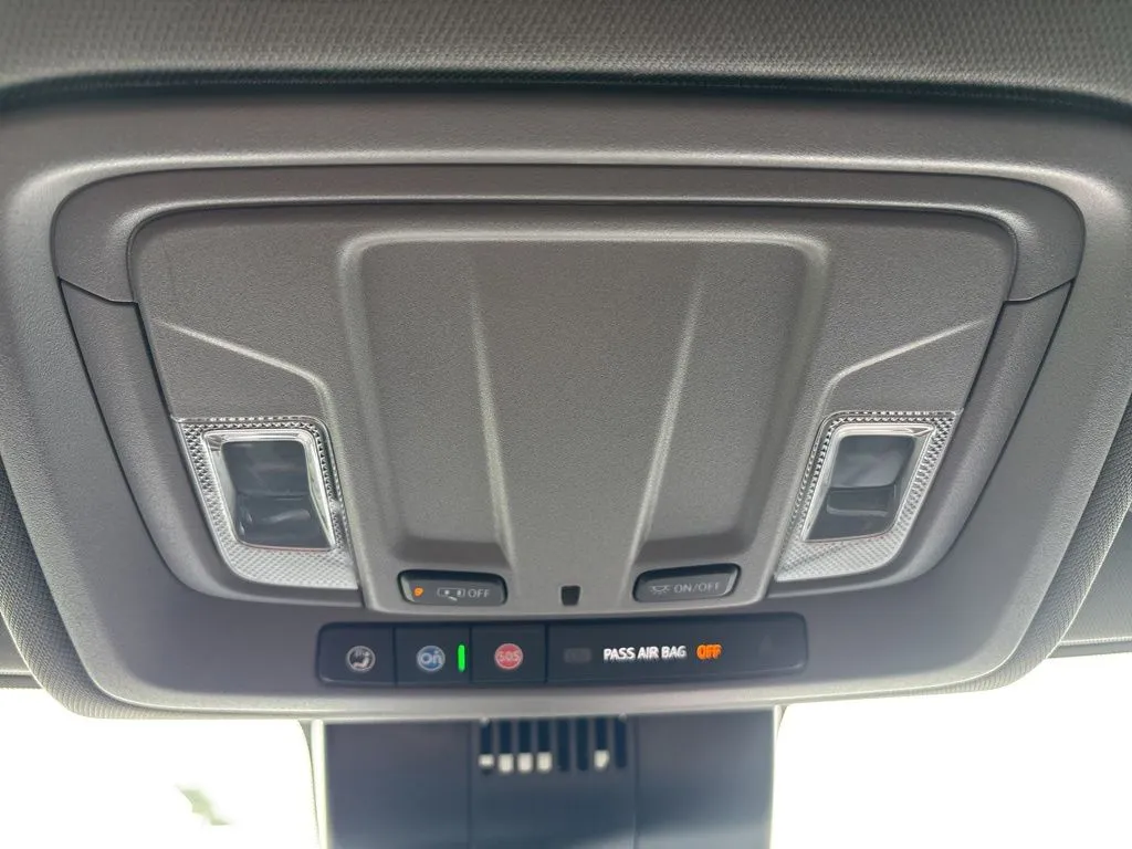 2022 Chevrolet Silverado 1500 RST - Photo 25