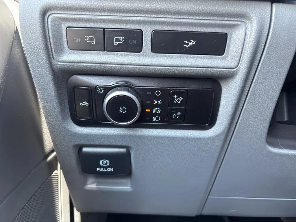 2023 Ford F-150 XLT - Photo 18