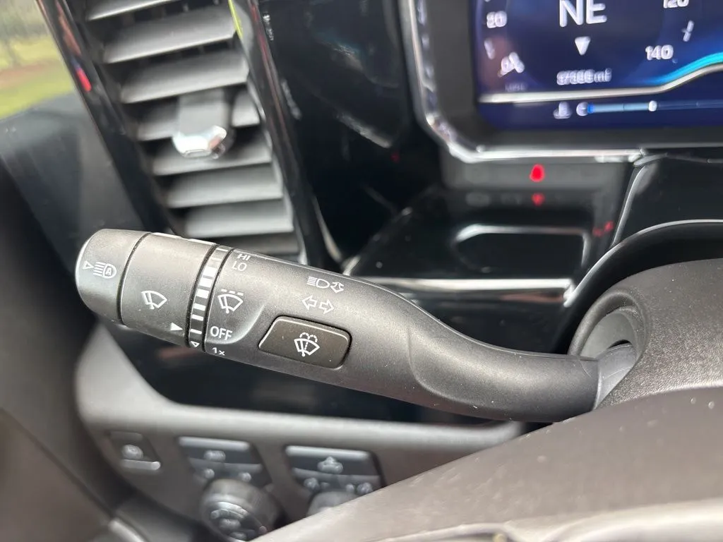 2024 Chevrolet Silverado 1500 LT - Photo 22