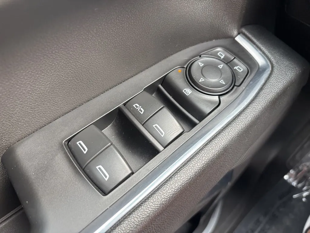 2024 Chevrolet Silverado 1500 LT - Photo 17