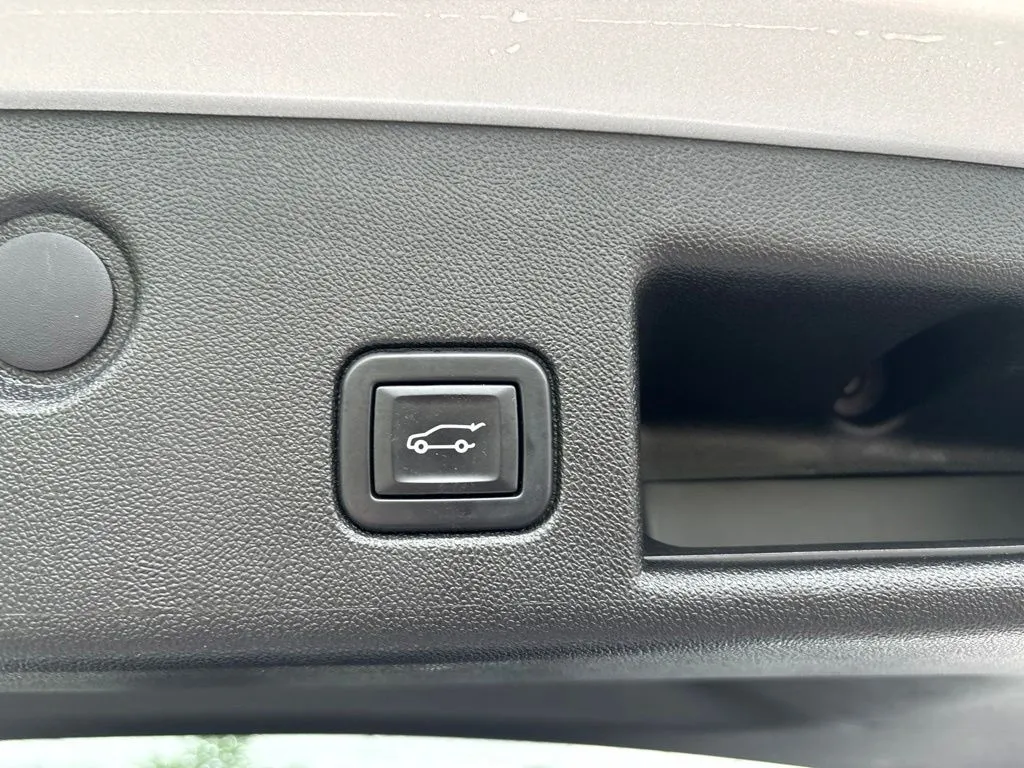2022 Chevrolet Equinox Premier - Photo 13