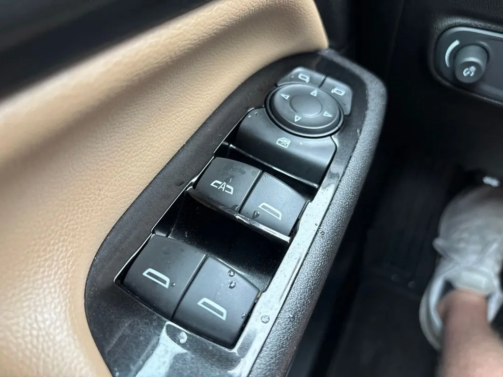 2022 Chevrolet Equinox Premier - Photo 18