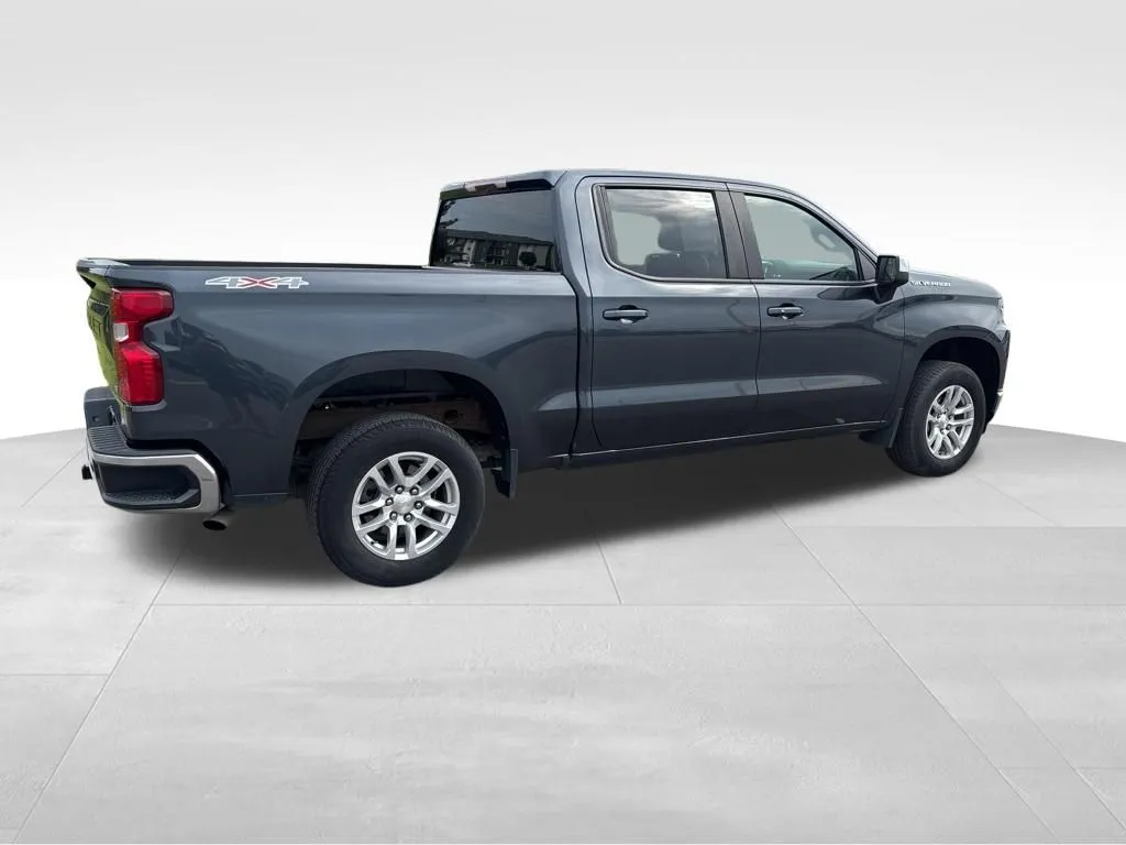 2022 Chevrolet Silverado 1500 LT - Photo 7