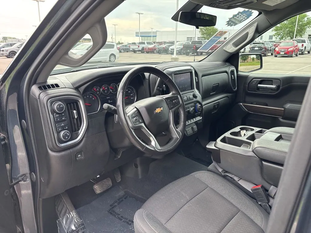 2022 Chevrolet Silverado 1500 LT - Photo 16