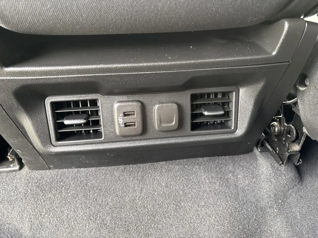 2022 Chevrolet Silverado 1500 LT - Photo 34