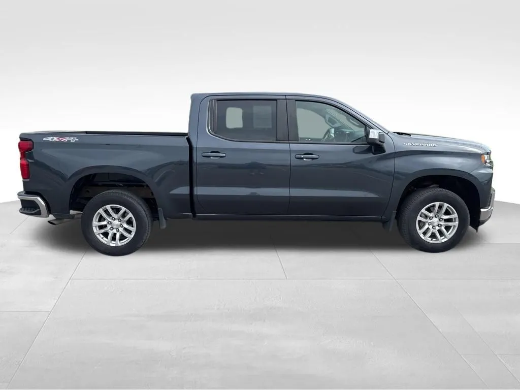 2022 Chevrolet Silverado 1500 LT - Photo 8