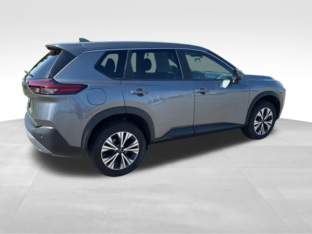2023 Nissan Rogue SV - Photo 7