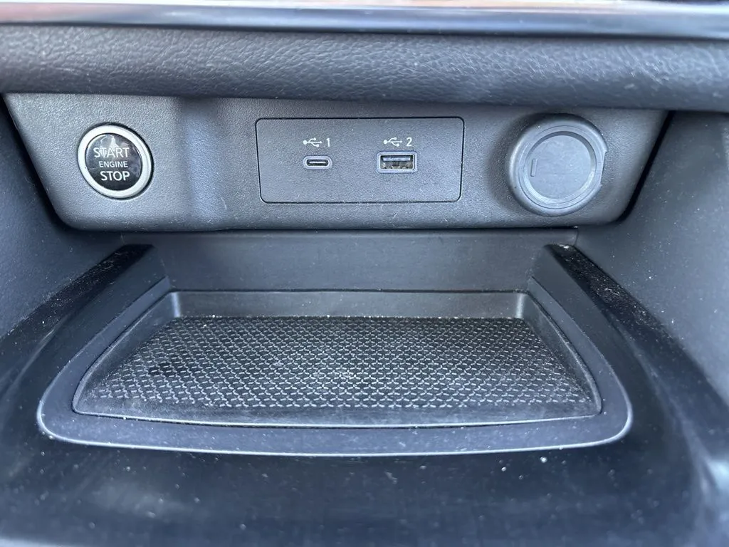 2023 Nissan Rogue SV - Photo 30