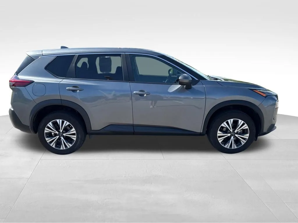 2023 Nissan Rogue SV - Photo 8