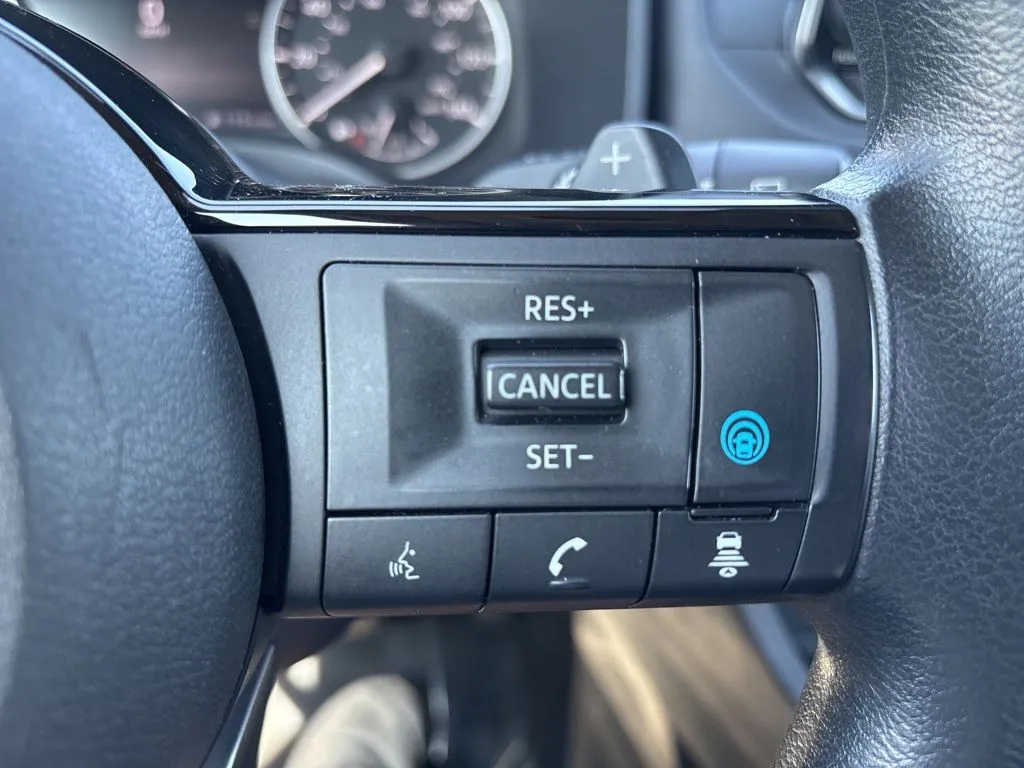 2023 Nissan Rogue SV - Photo 21