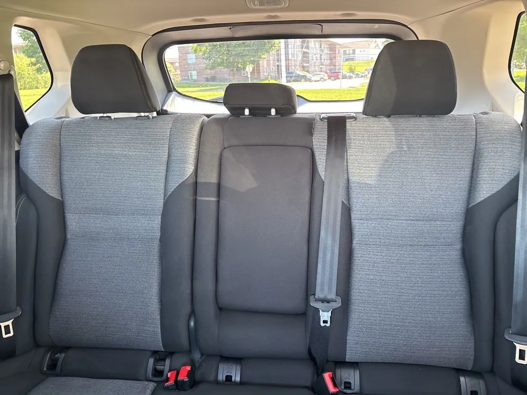 2023 Nissan Rogue SV - Photo 34