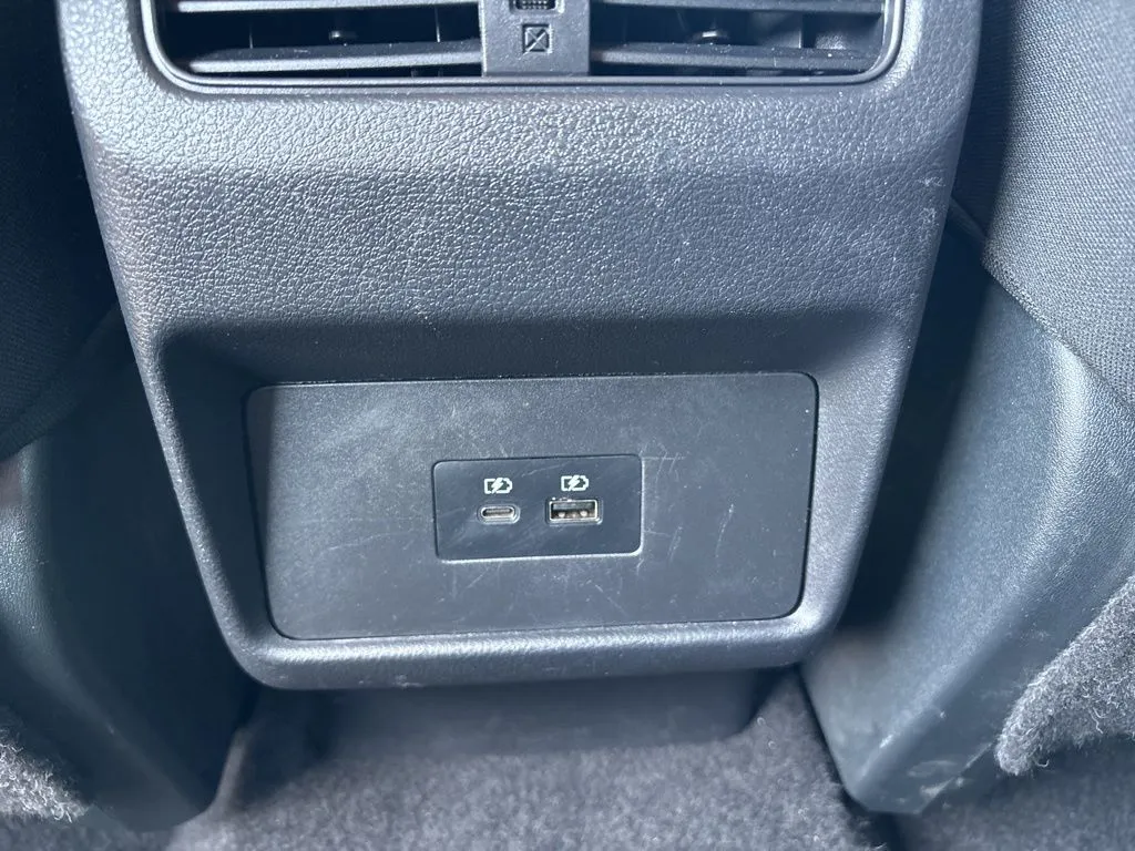 2023 Nissan Rogue SV - Photo 36