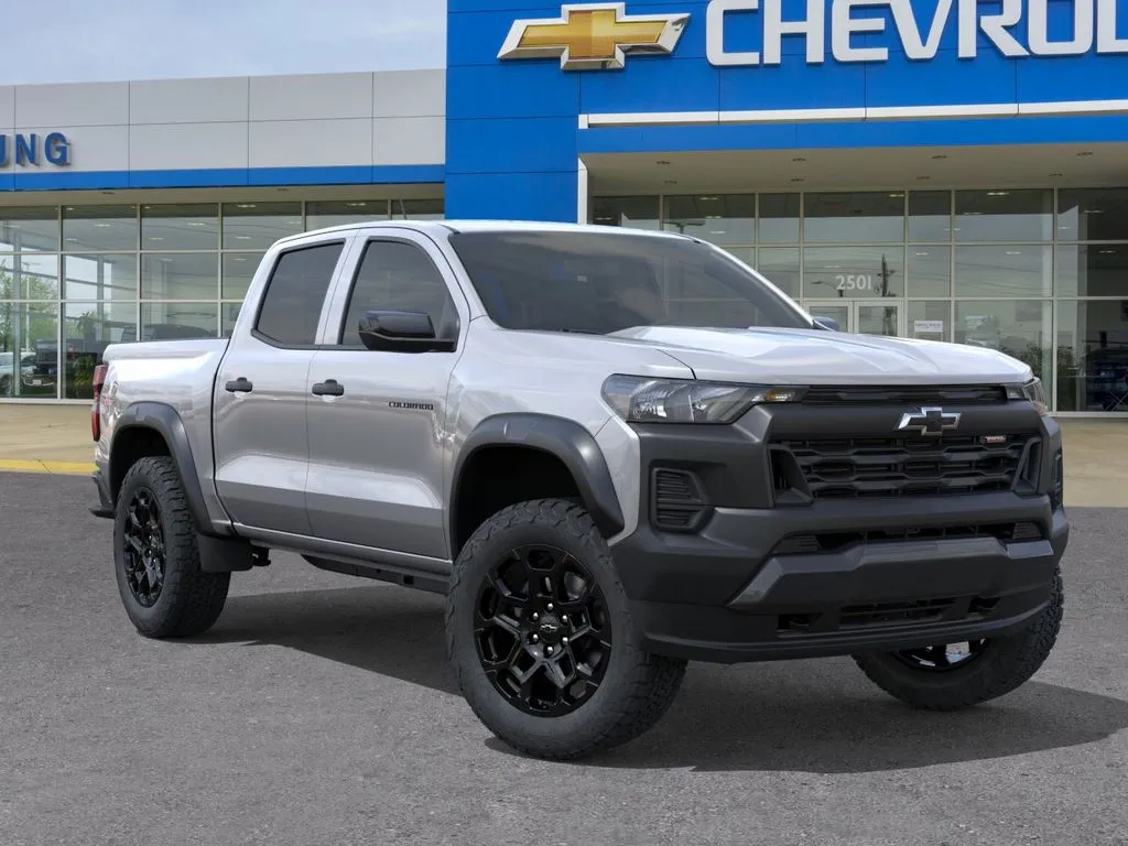 2026 Chevrolet Colorado Trail Boss - Photo 8