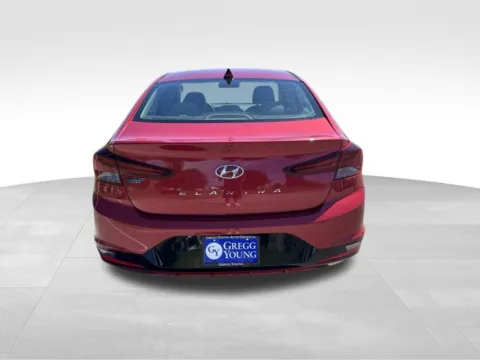 More photos of 2020 Hyundai Elantra SEL at Gregg Young Chevrolet of Norwalk, IA