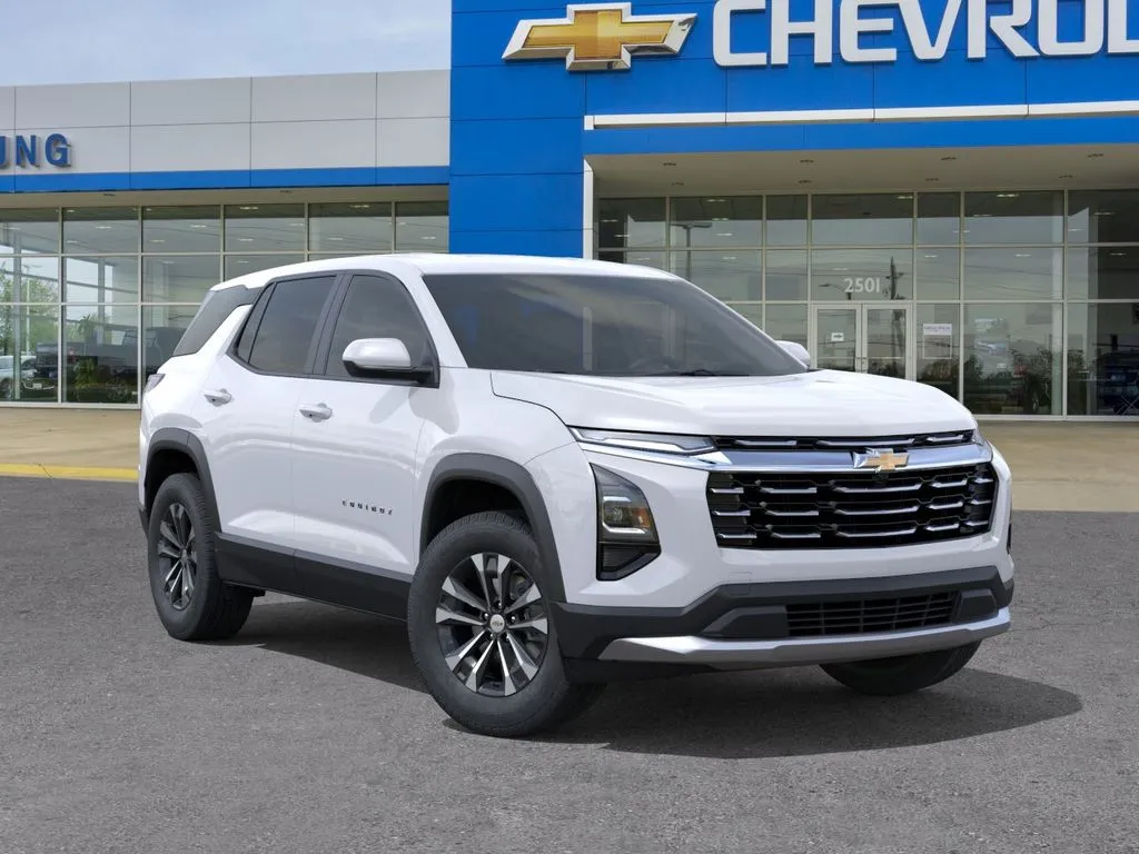 2027 Chevrolet Equinox LT - Photo 8