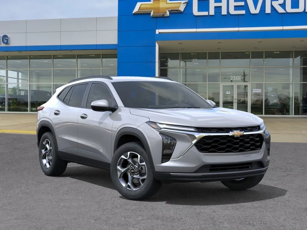 2026 Chevrolet Trax LT - Photo 8
