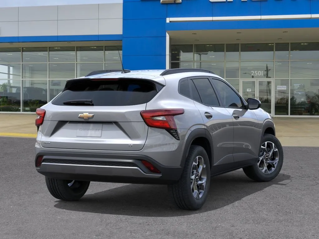 2026 Chevrolet Trax LT - Photo 5