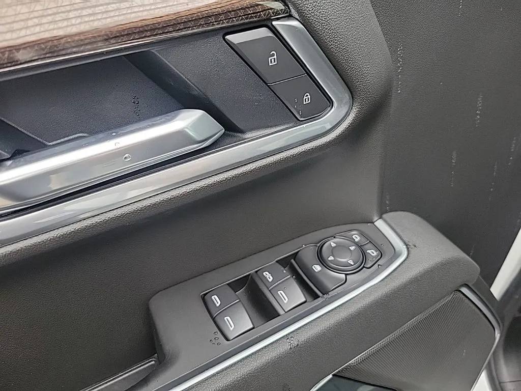 2026 Chevrolet Silverado 1500 RST - Photo 18