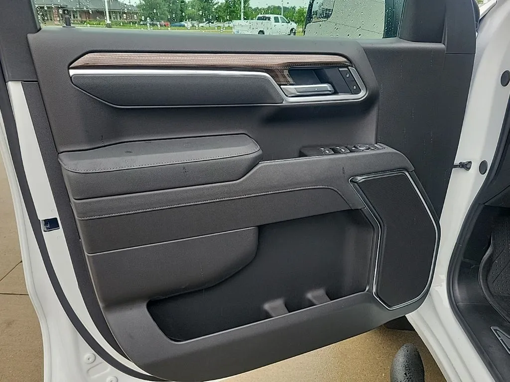 2026 Chevrolet Silverado 1500 RST - Photo 17
