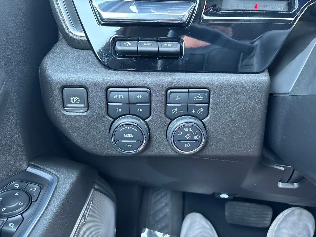 2024 Chevrolet Silverado 2500HD High Country - Photo 18