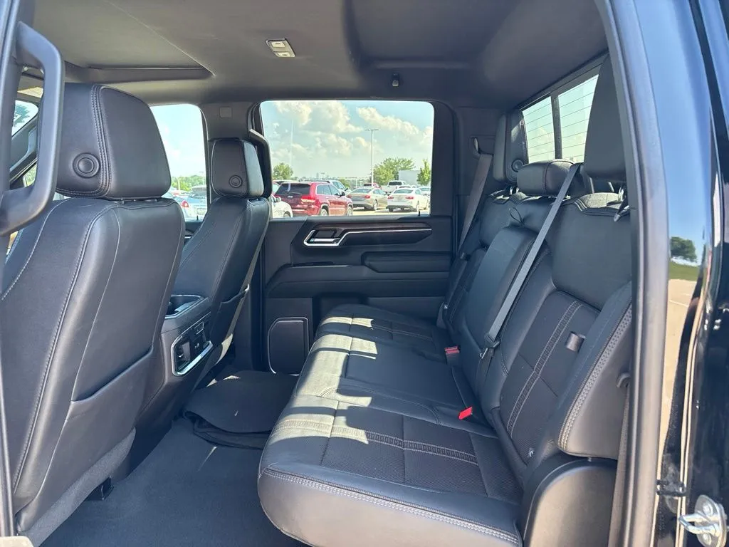 2024 Chevrolet Silverado 2500HD High Country - Photo 36